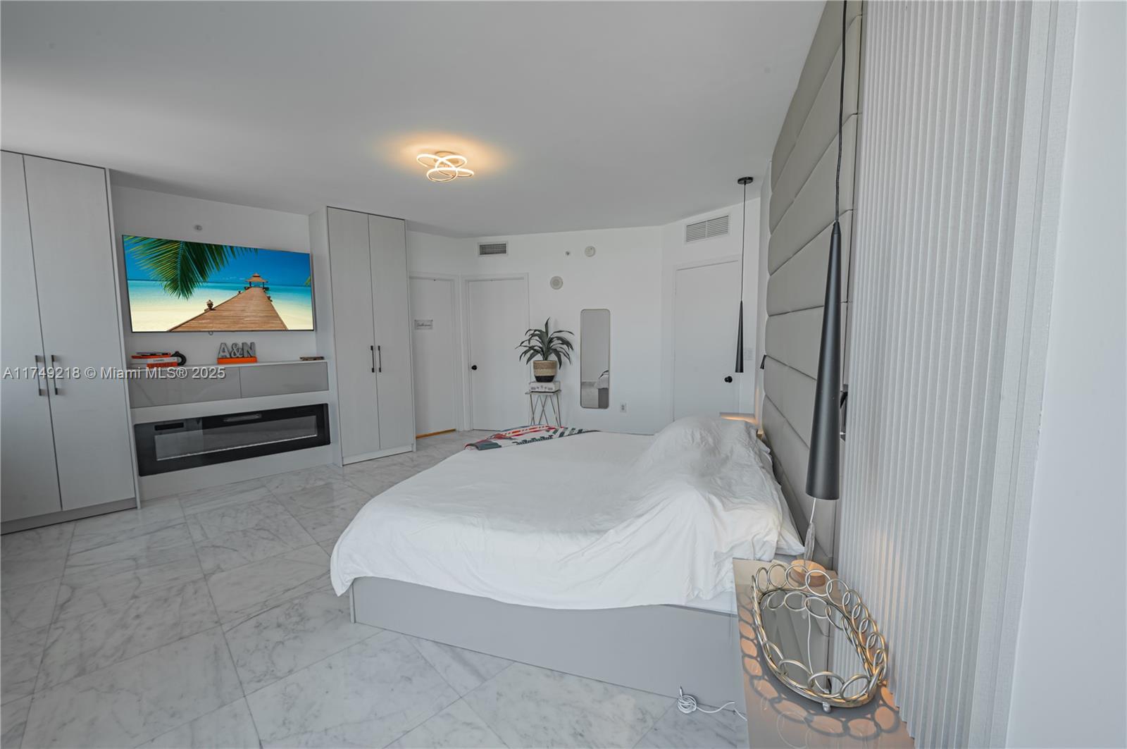 18201 Collins Ave 1201 Property Photo 33