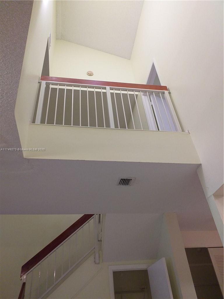 2326 Sw 82nd Ter Property Photo 4