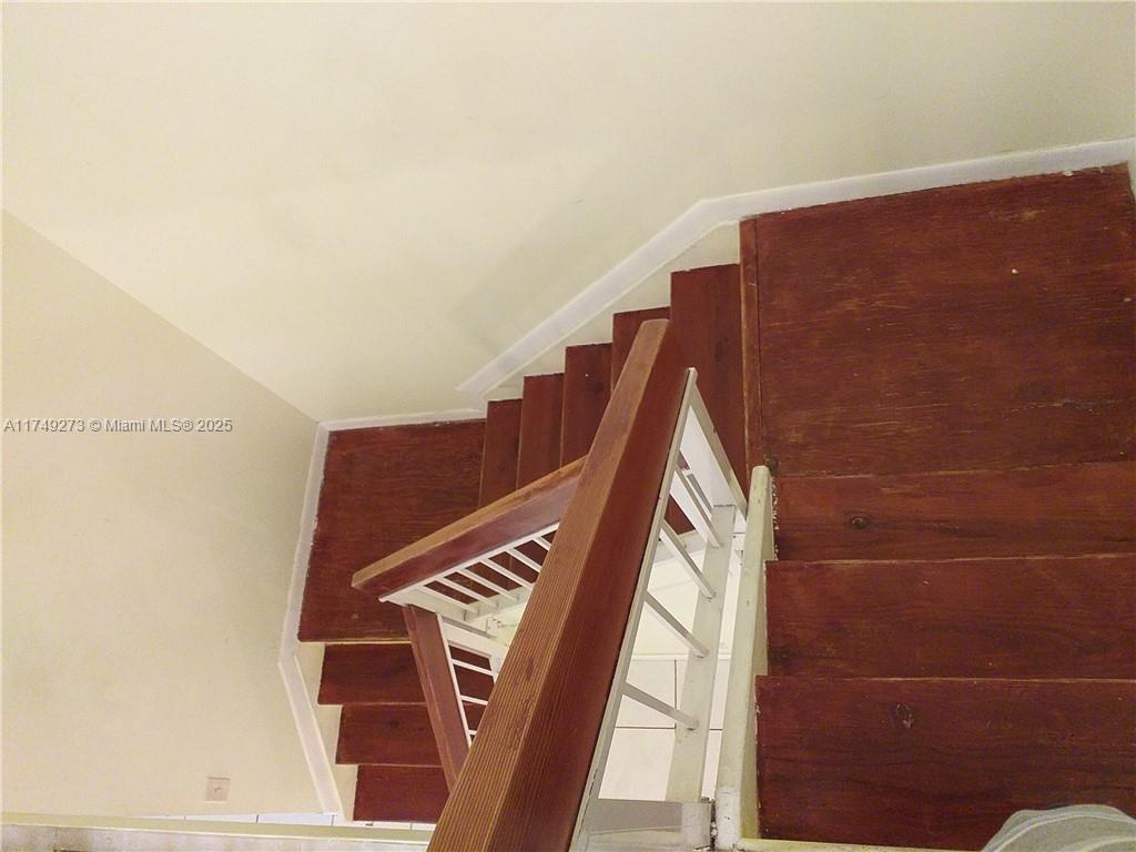 2326 Sw 82nd Ter Property Photo 7