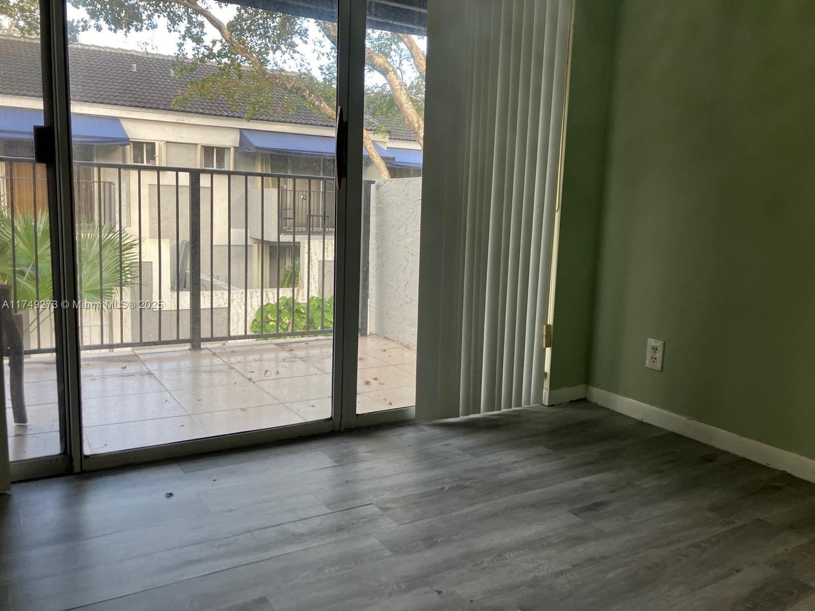 2326 Sw 82nd Ter Property Photo 9