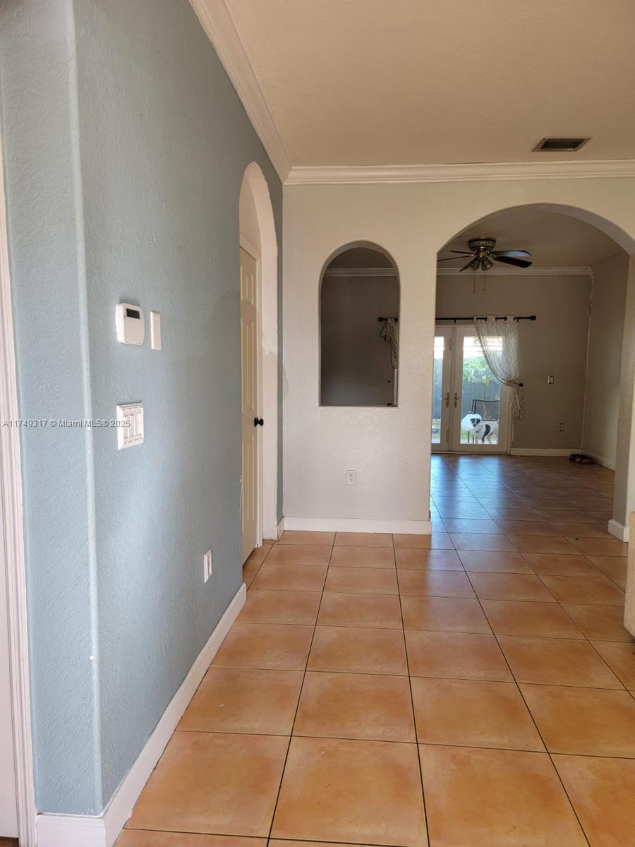 A11749317 Property Photo 1
