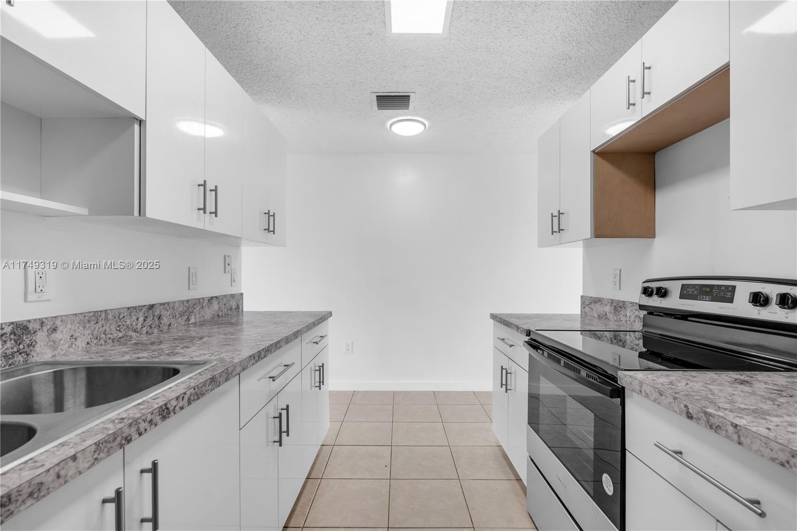 25740 Sw 127 Pl Property Photo 9