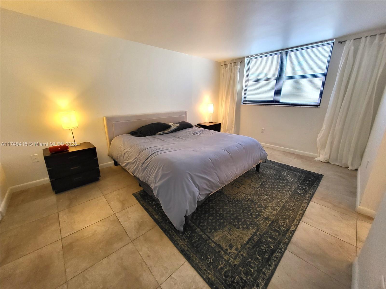 1623 Collins Ave 614 Property Photo 8