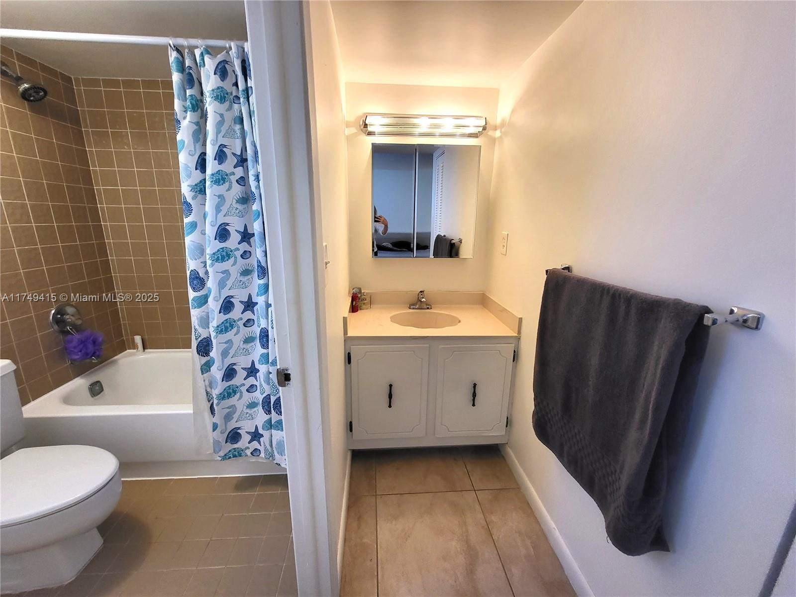 1623 Collins Ave 614 Property Photo 11