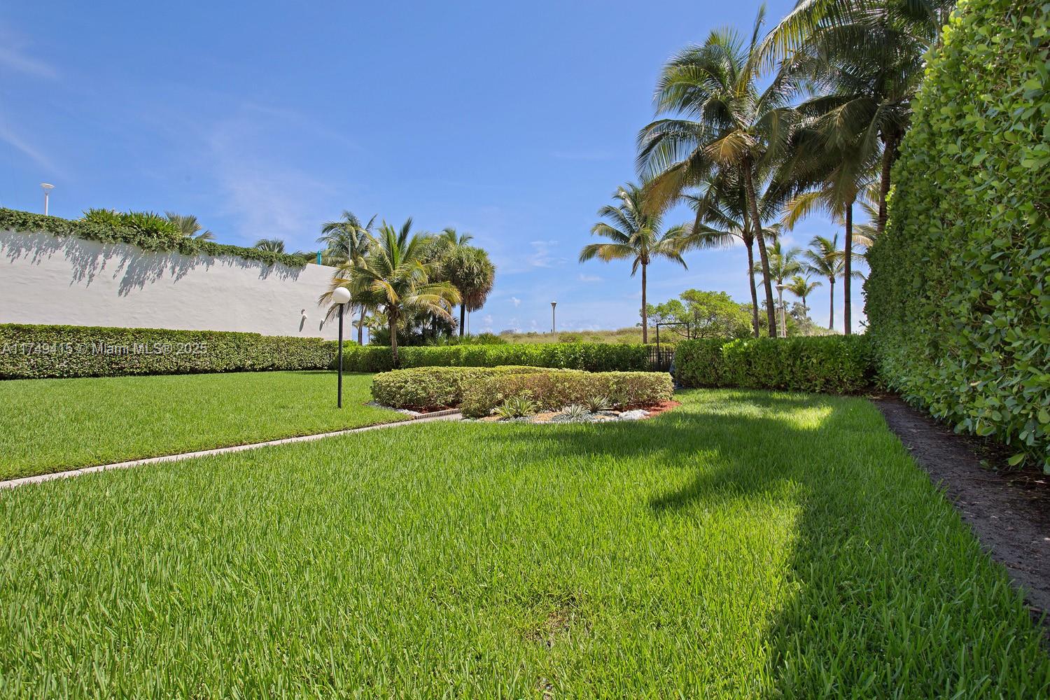 1623 Collins Ave 614 Property Photo 21