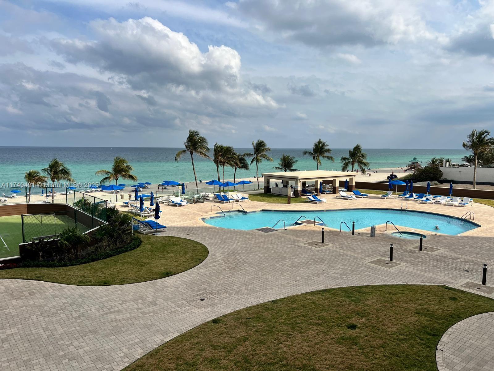 17555 Collins Ave 406 Property Photo 41