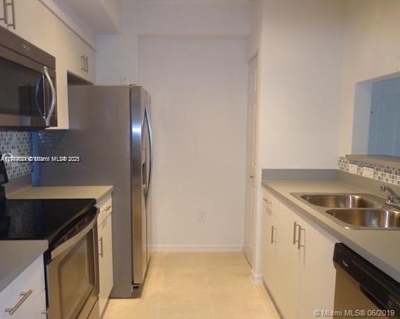2280 E Preserve Way 201 Property Photo 4