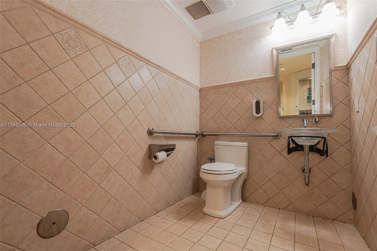 17100 N Bay Property Photo 17