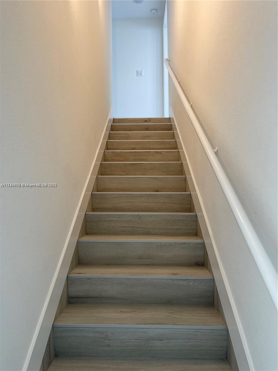 25851 Sw 144th Ct Property Photo 5