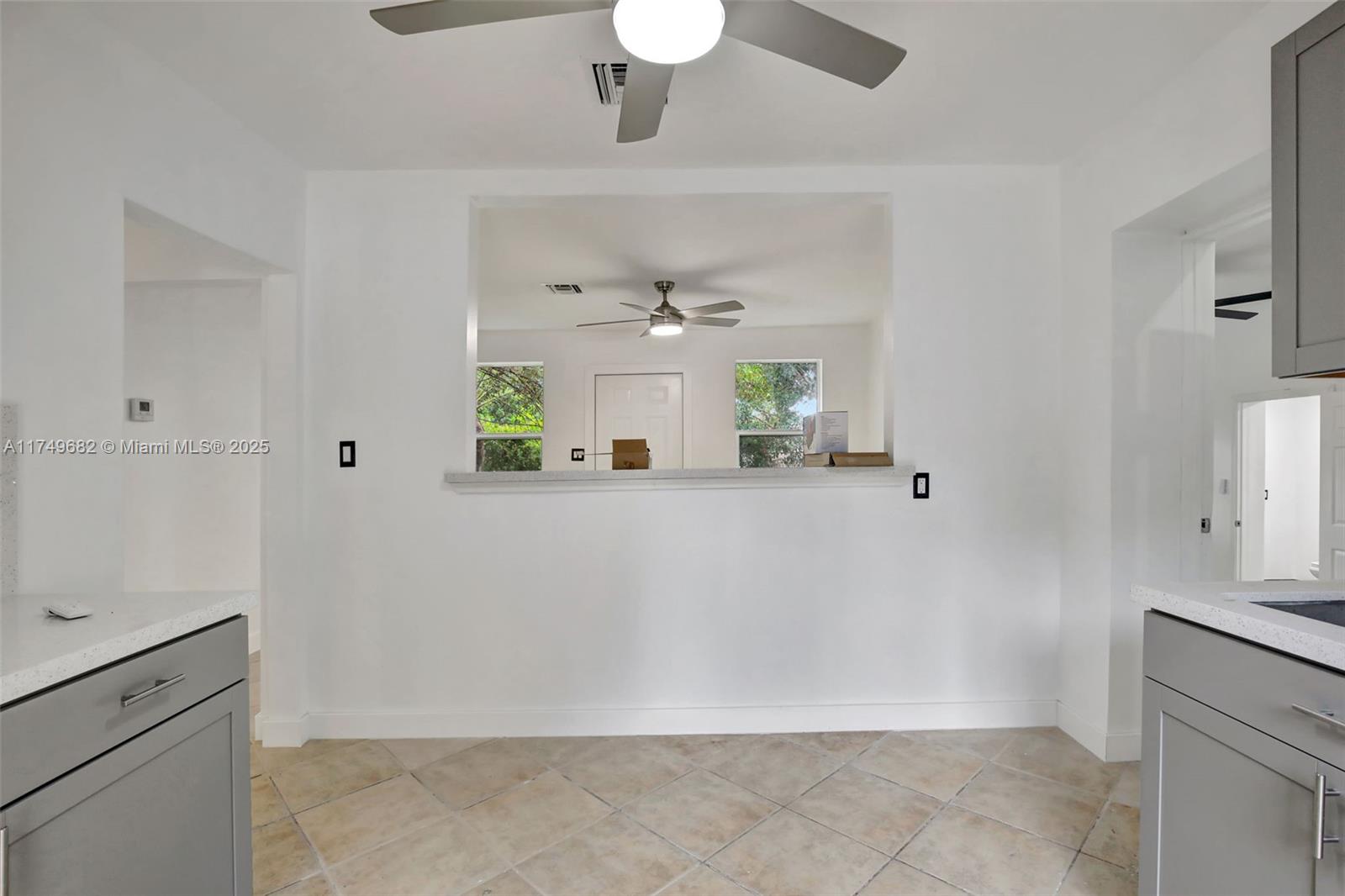 4381 Sw 51st St Property Photo 17