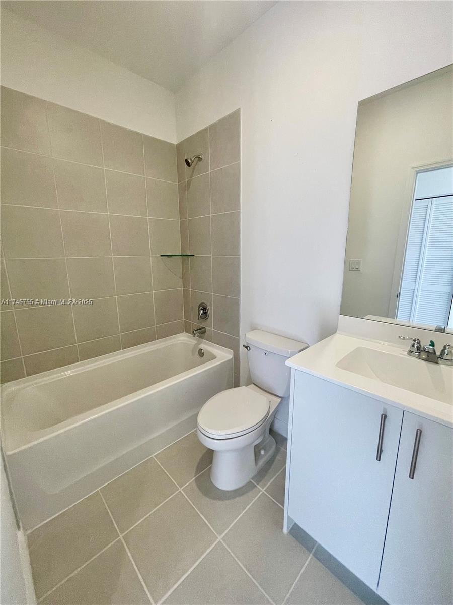 2882 Se 26 Terrace . Property Photo 16