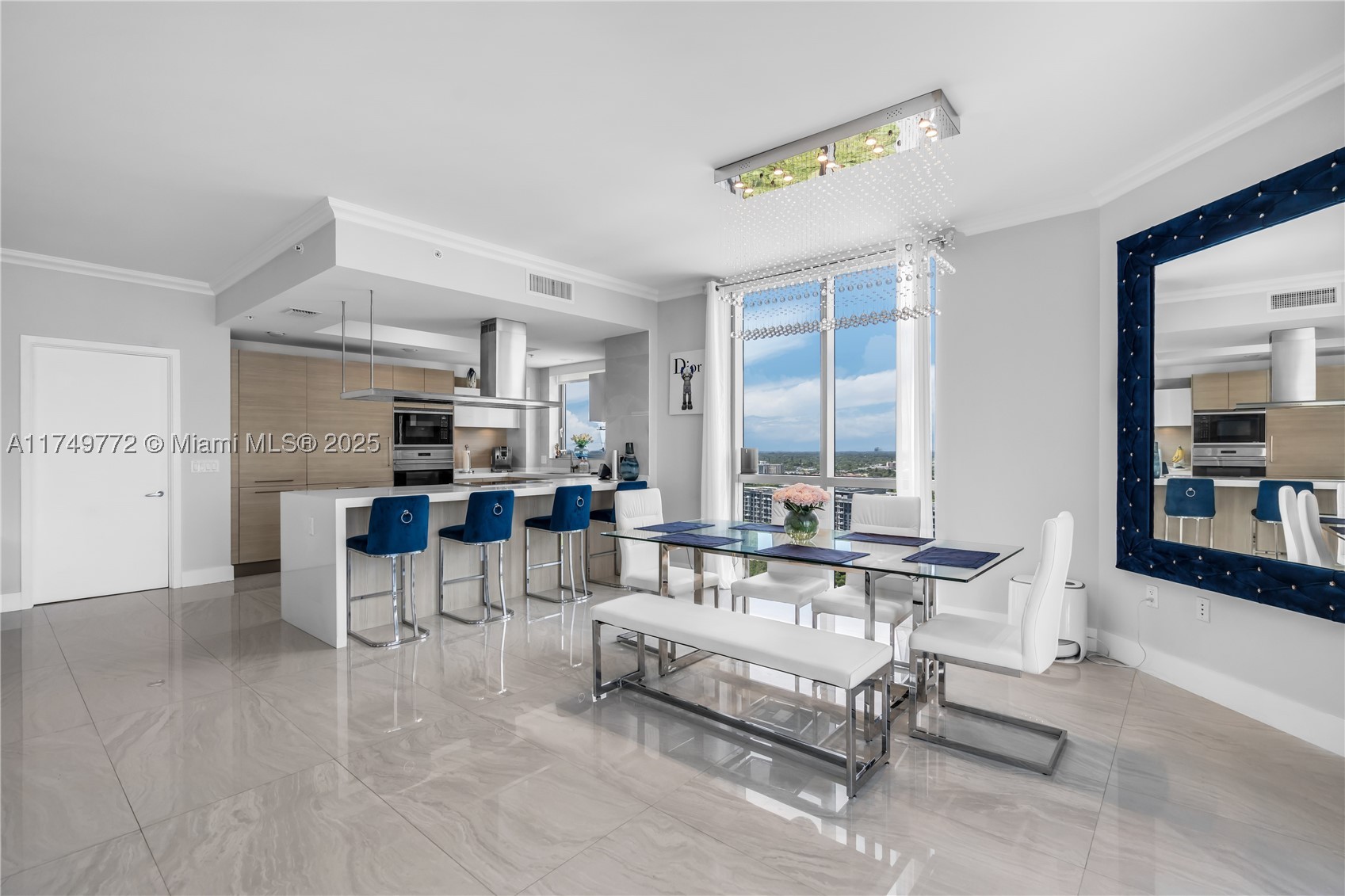 17111 Biscayne Blvd 2001 Property Photo 12