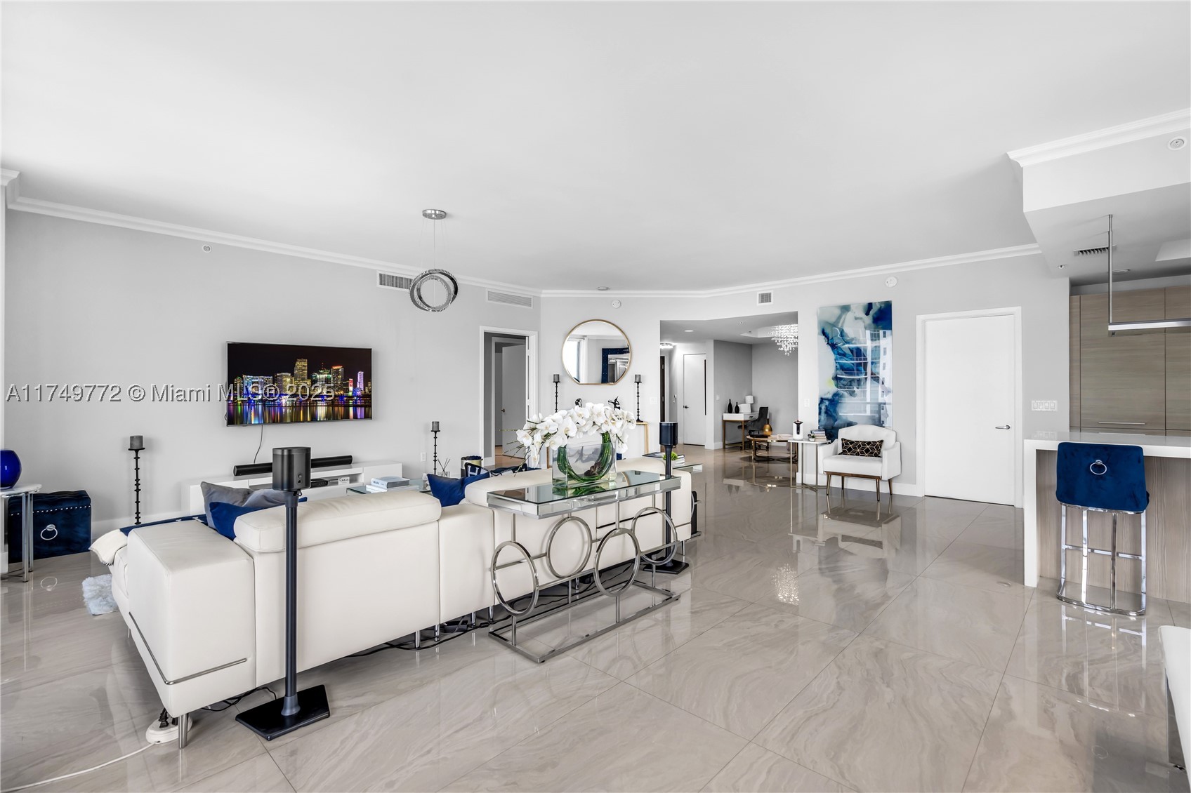 17111 Biscayne Blvd 2001 Property Photo 15