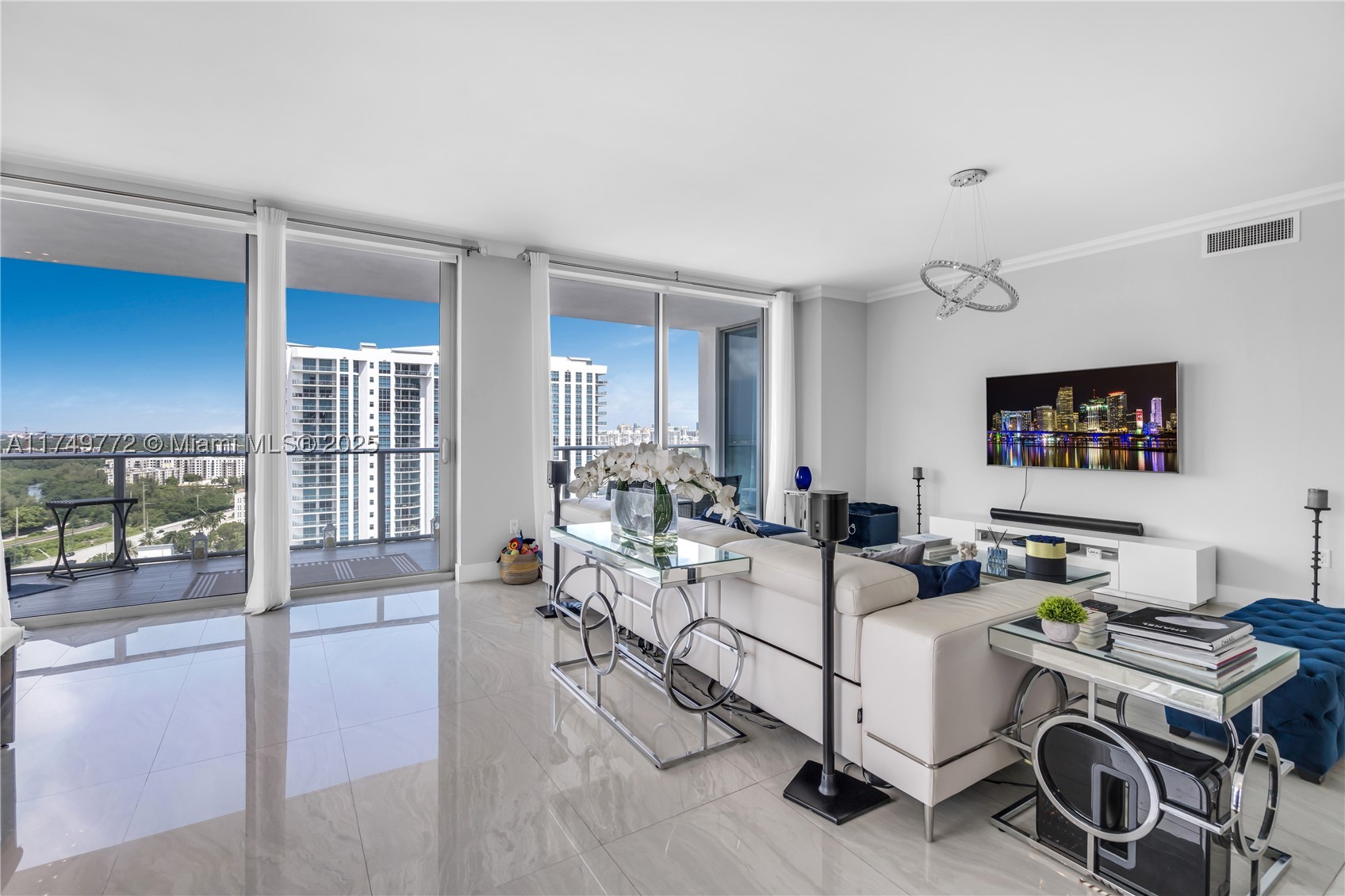 17111 Biscayne Blvd 2001 Property Photo 16