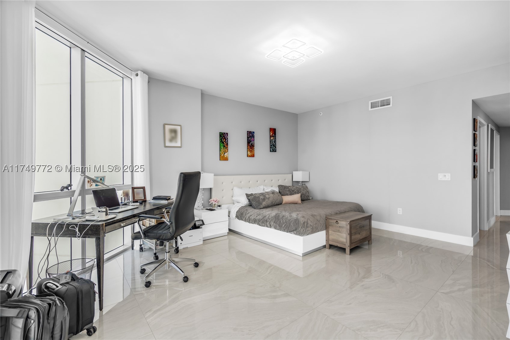 17111 Biscayne Blvd 2001 Property Photo 18