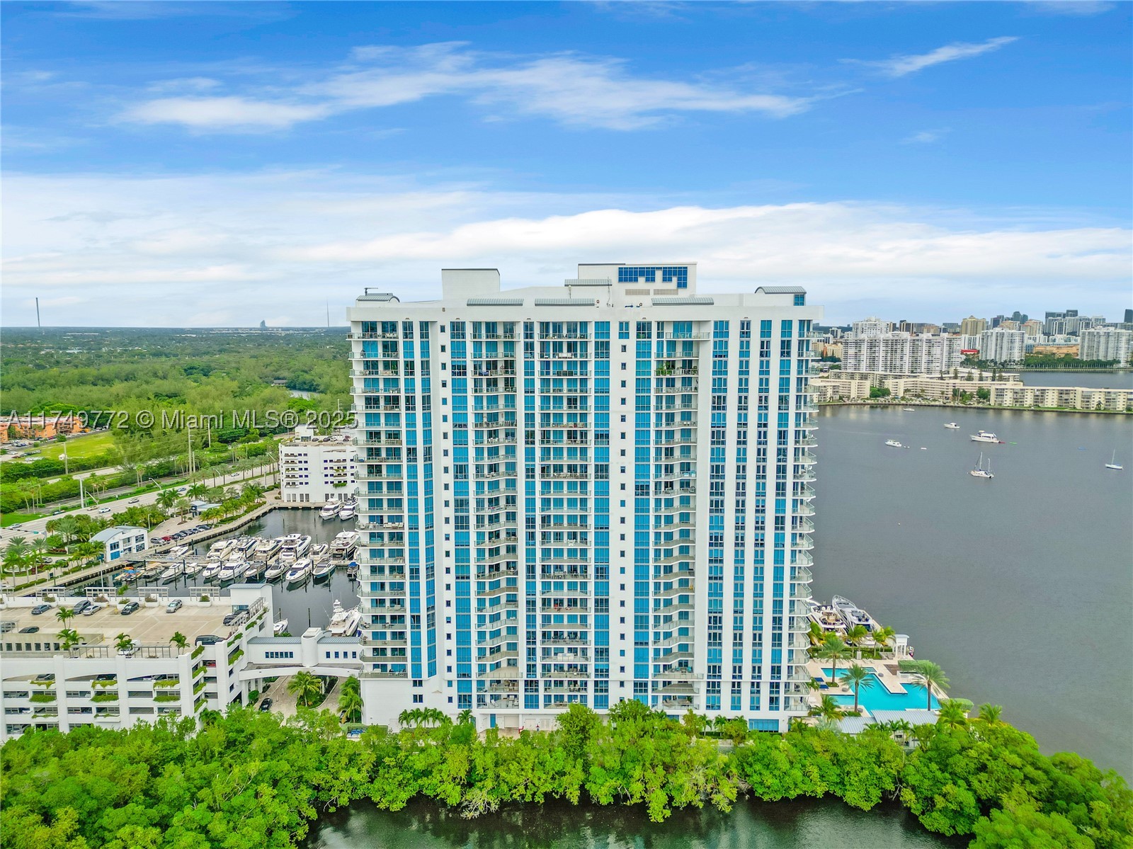 17111 Biscayne Blvd 2001 Property Photo 45