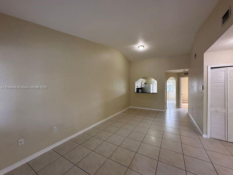 1260 Se 29th St 203-59 Property Photo 2