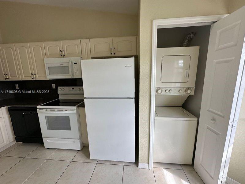 1260 Se 29th St 203-59 Property Photo 7
