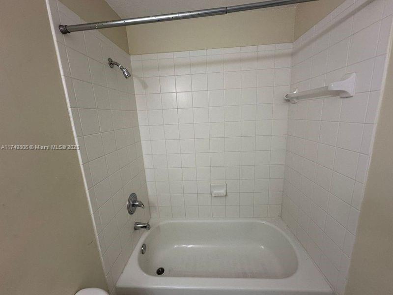 1260 Se 29th St 203-59 Property Photo 11