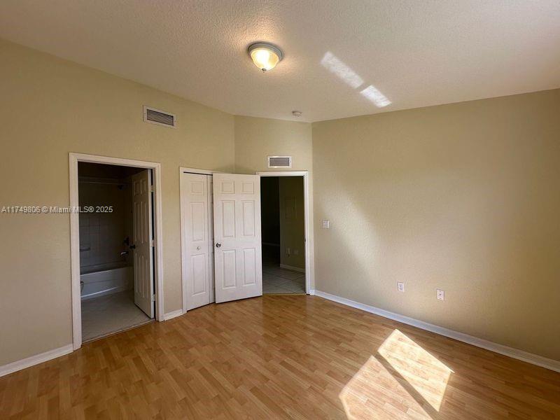 1260 Se 29th St 203-59 Property Photo 14