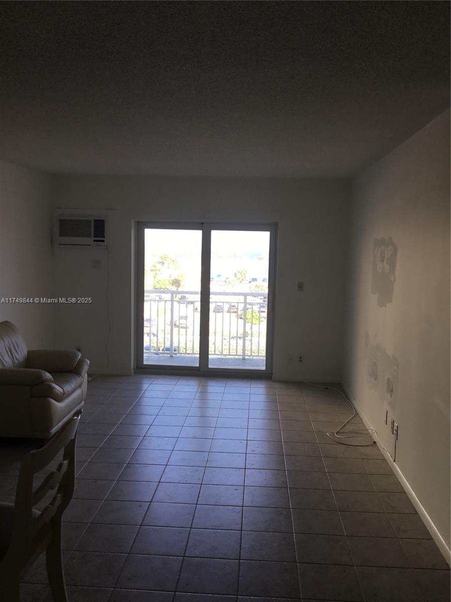 200 S Birch Rd 404 Property Photo
