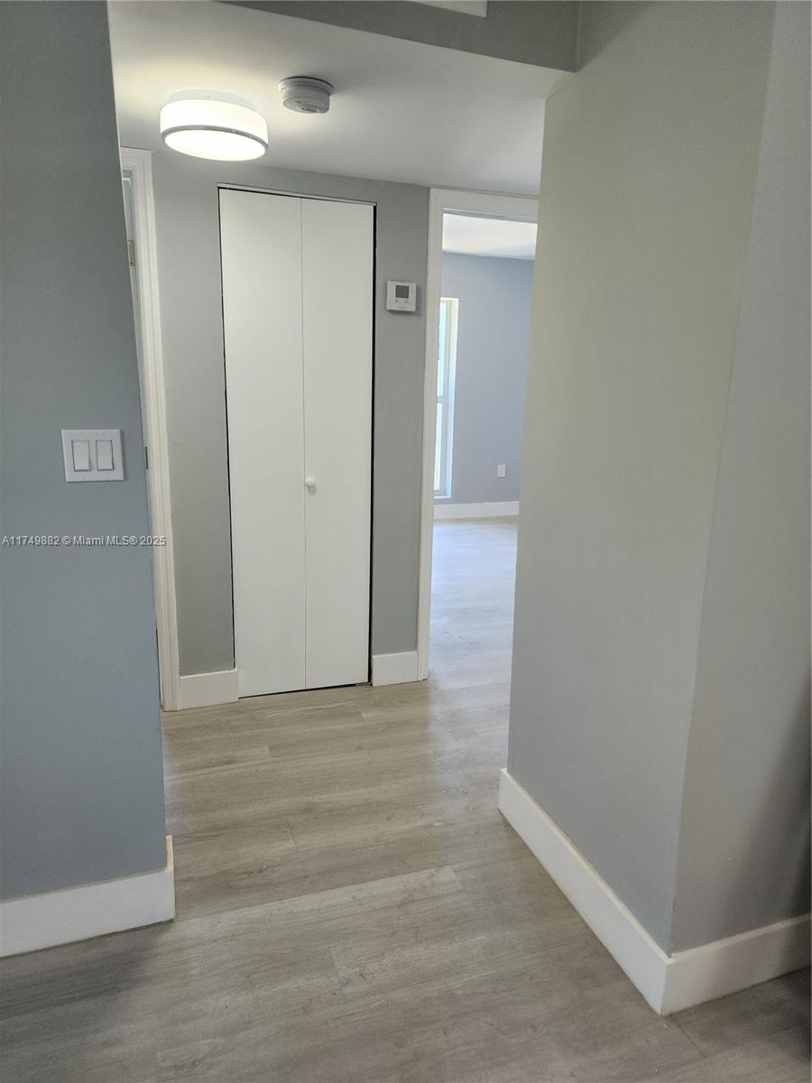 8312 Ne Miami Ct C Property Photo 5