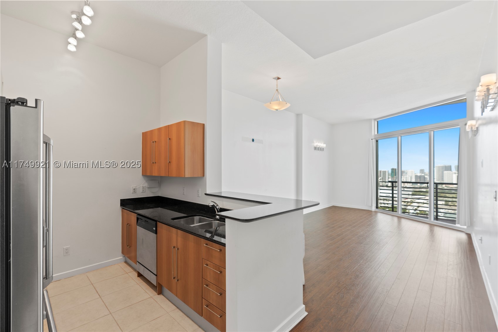 335 S Biscayne Blvd Uph02 Property Photo 4