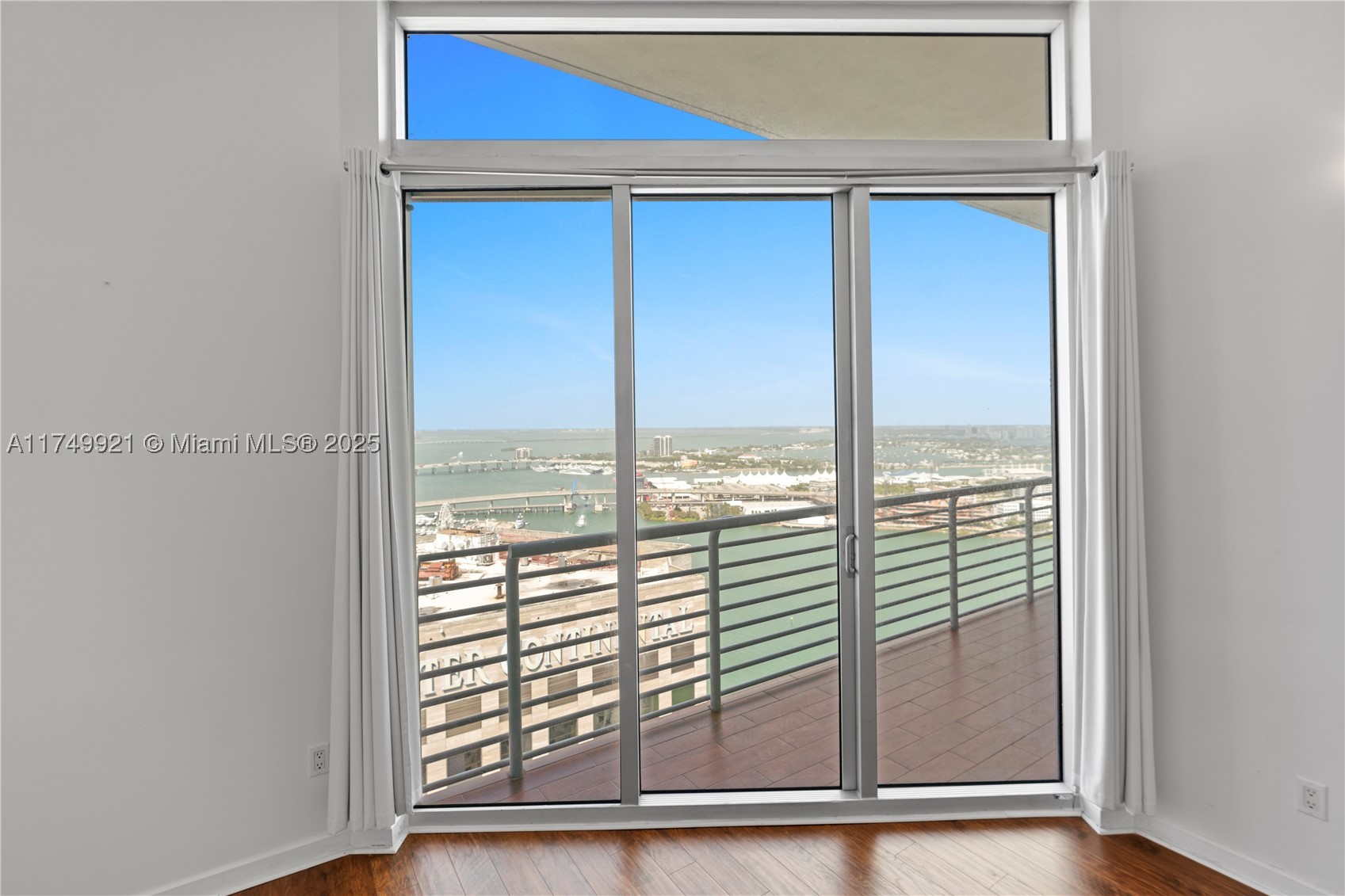 335 S Biscayne Blvd Uph02 Property Photo 10