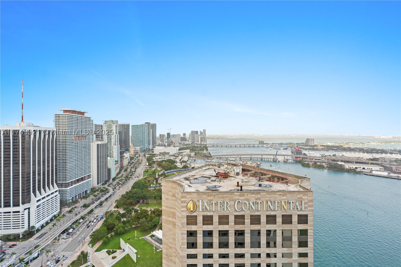335 S Biscayne Blvd Uph02 Property Photo 15