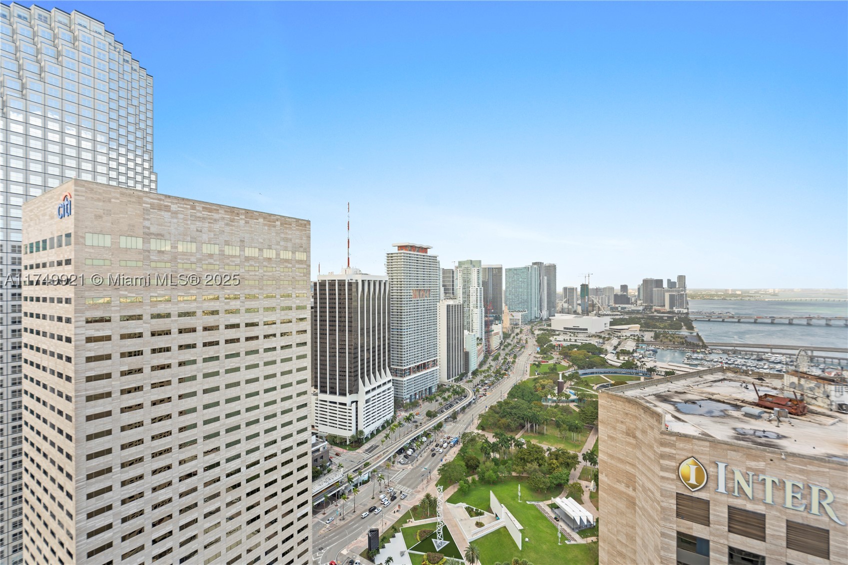 335 S Biscayne Blvd Uph02 Property Photo 17