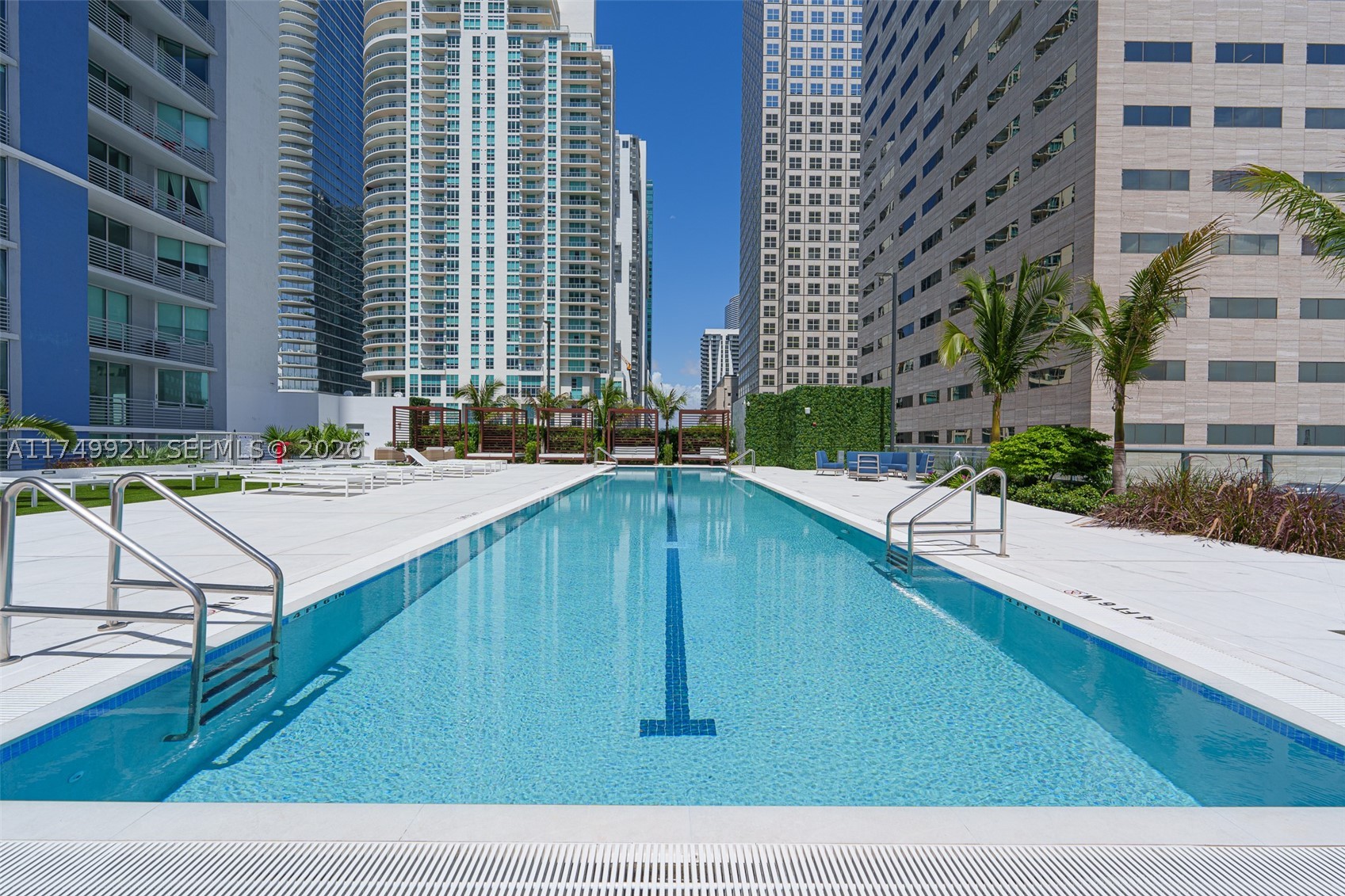 335 S Biscayne Blvd Uph02 Property Photo 57