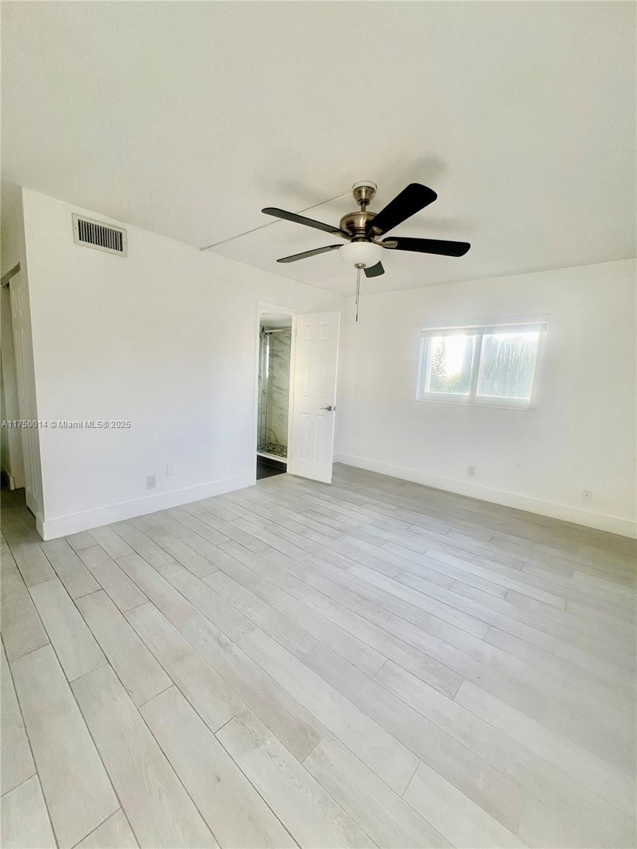 415 Se 11th Ter 301 Property Photo 12