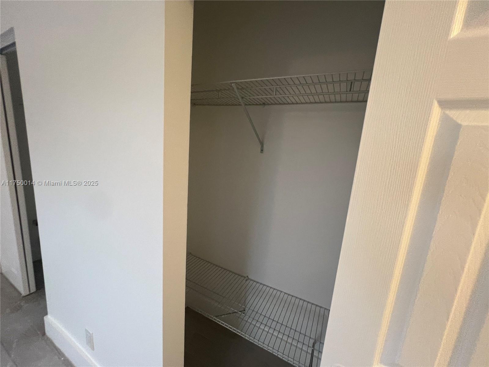 415 Se 11th Ter 301 Property Photo 25