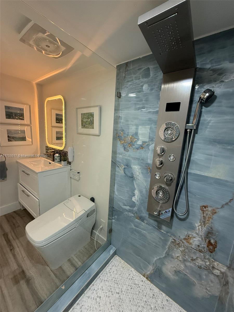 12500 Alamanda Dr Property Photo 23