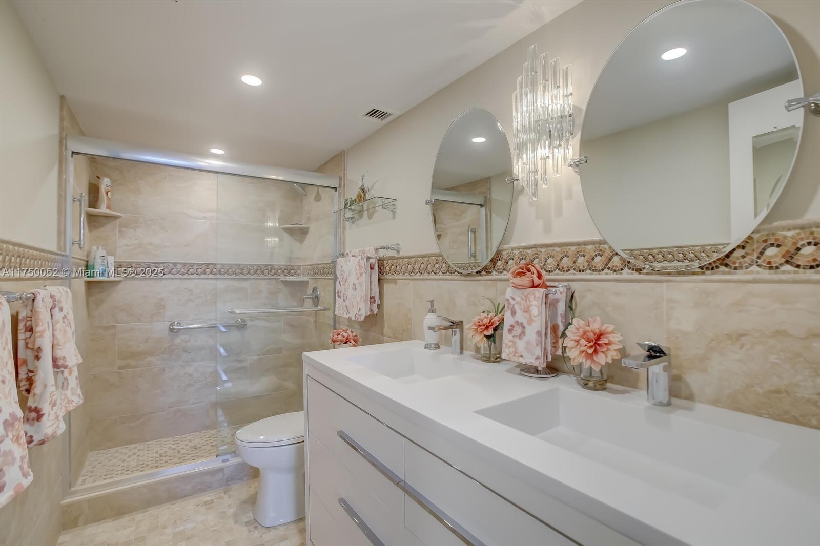 1505 N Riverside Dr 604 Property Photo 34