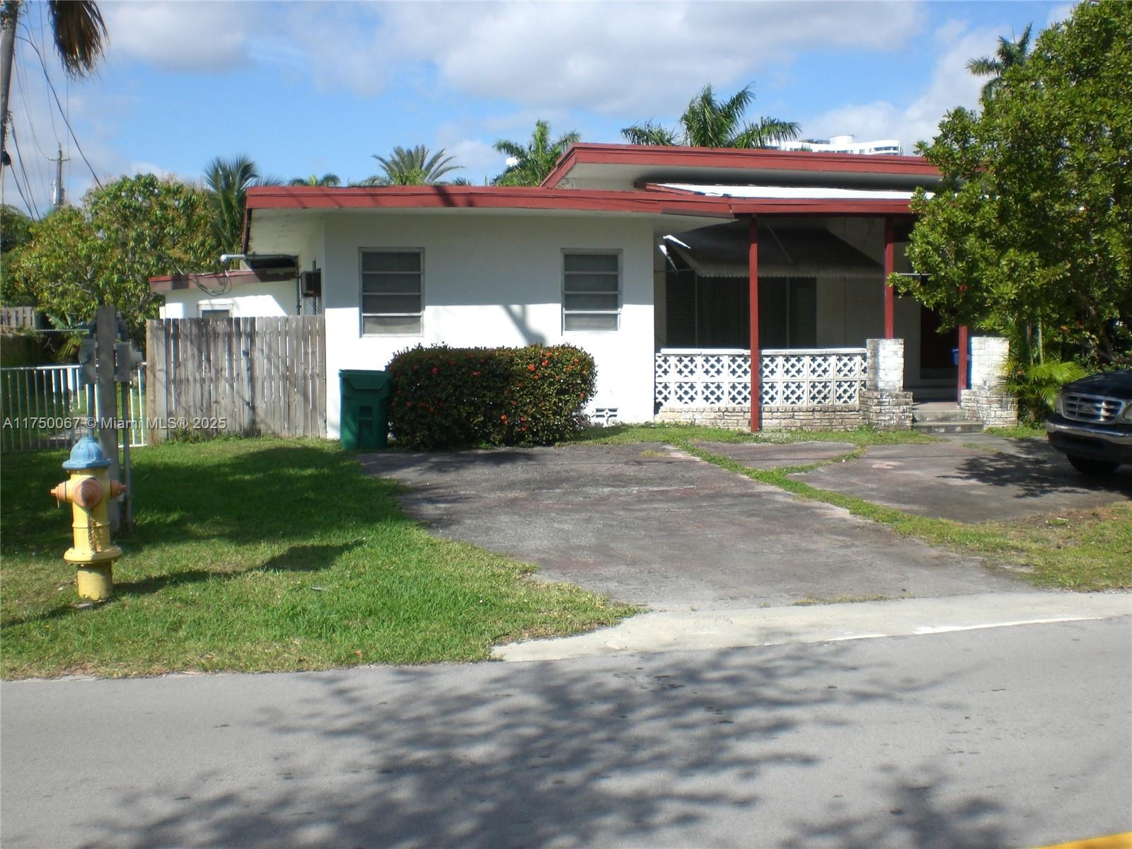A11750067 Property Photo 3