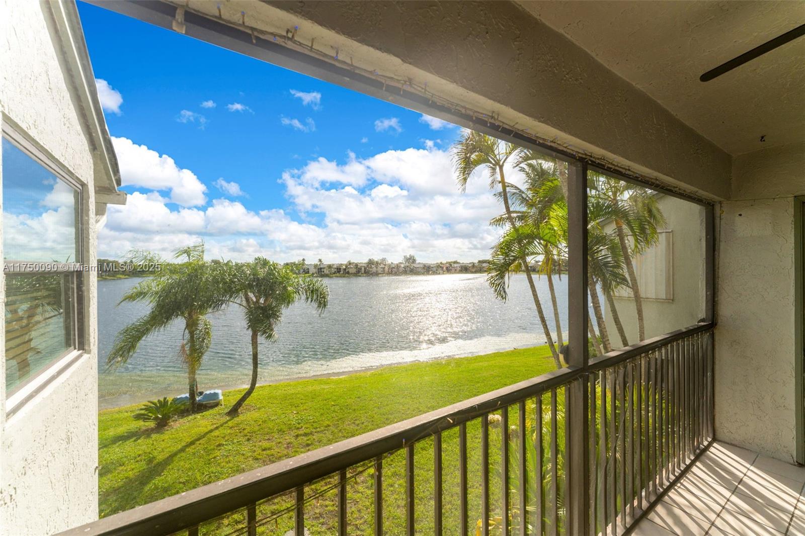 1303 S Liberty Ave 1303i Property Photo 24