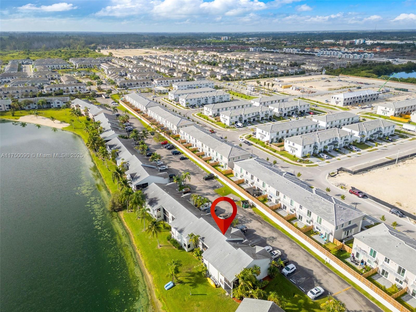 1303 S Liberty Ave 1303i Property Photo 29