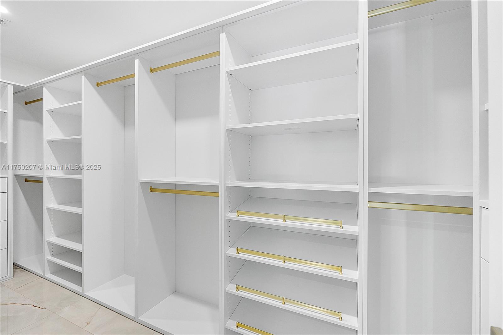 15201 Sw 74th Place Property Photo 32