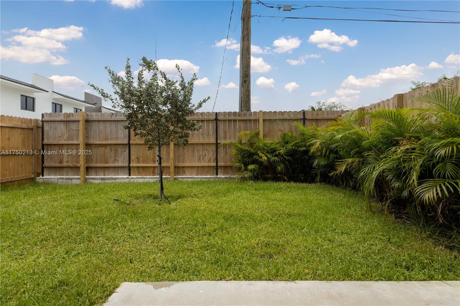556 Nw 7 Street 4 Property Photo 13
