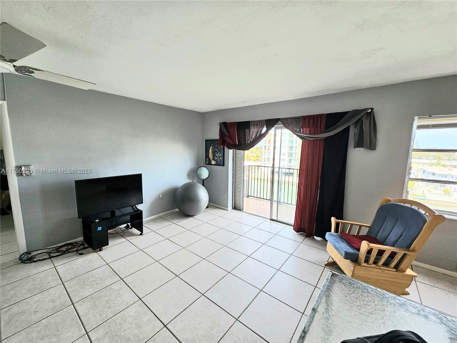 8024 Tatum Waterway Dr 5d Property Photo 7