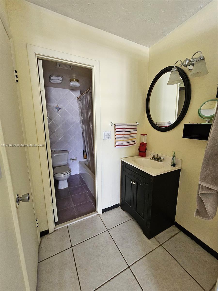 8024 Tatum Waterway Dr 5d Property Photo 11