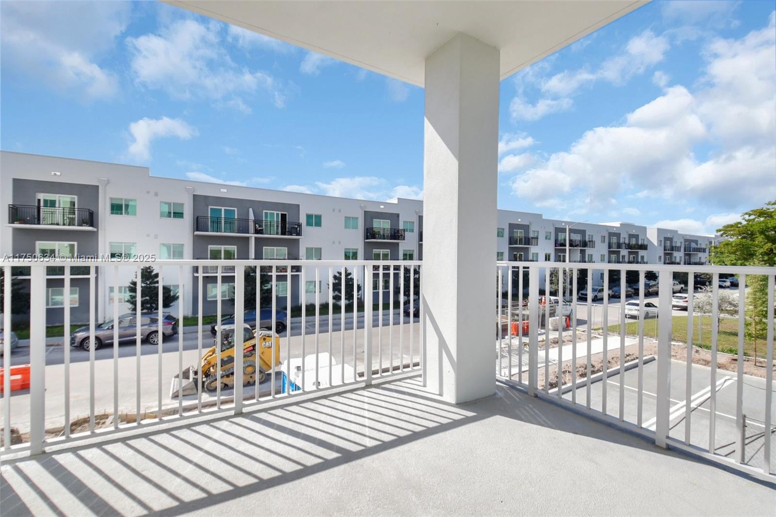 1715 N Dixie Hwy 2208 Property Photo 12