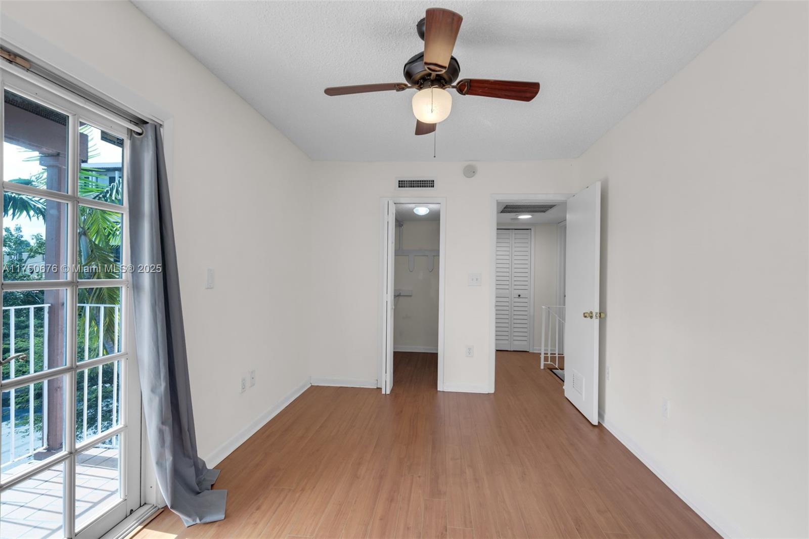 29 Santillane Ave 7 Property Photo 14