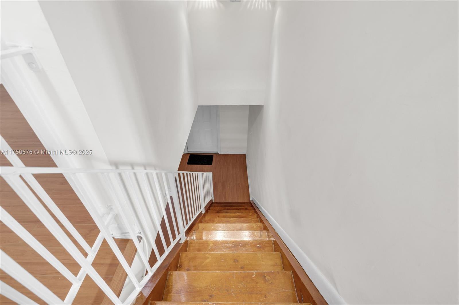 29 Santillane Ave 7 Property Photo 19