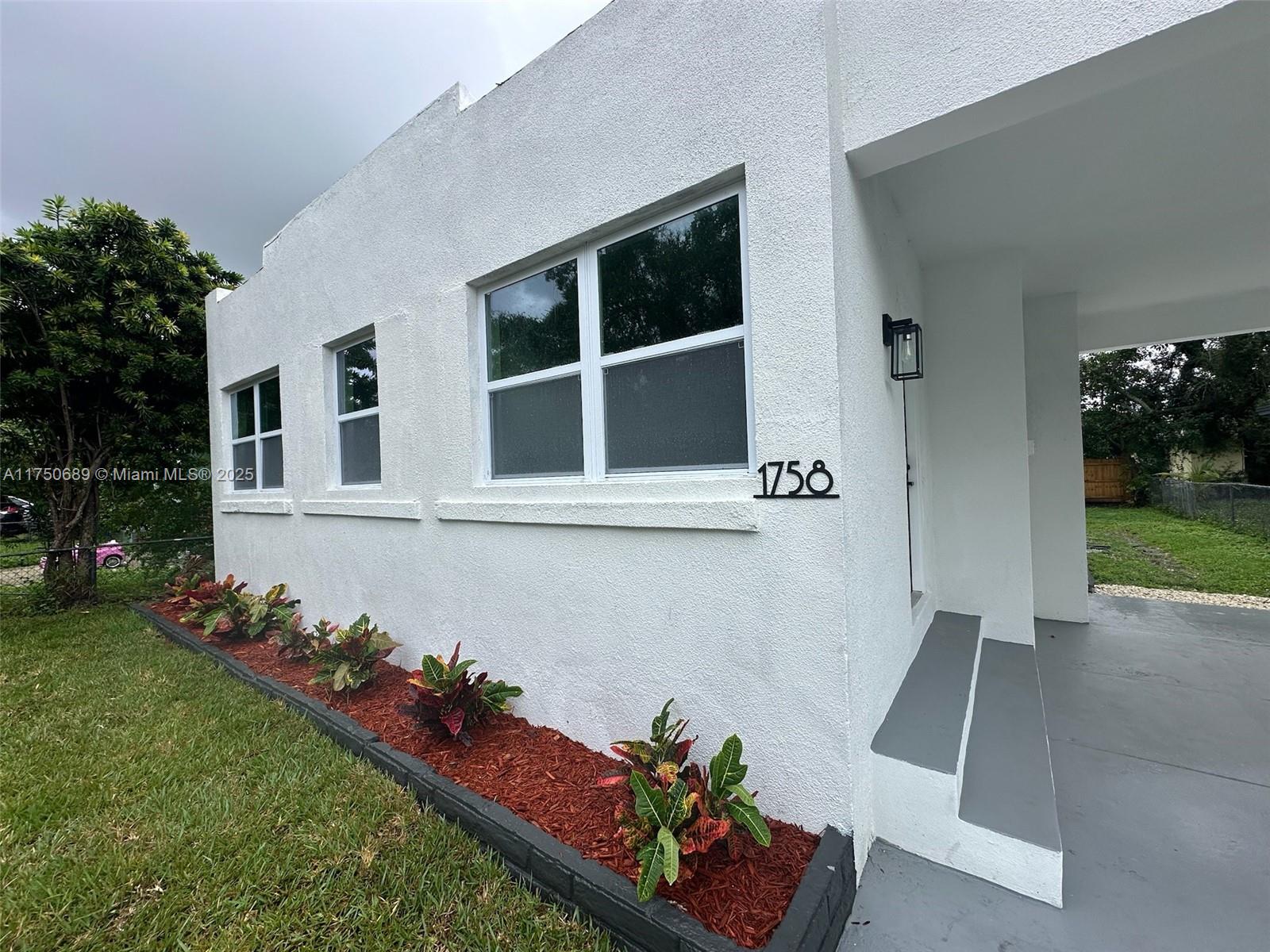 1758 Nw 47th Ter Property Photo