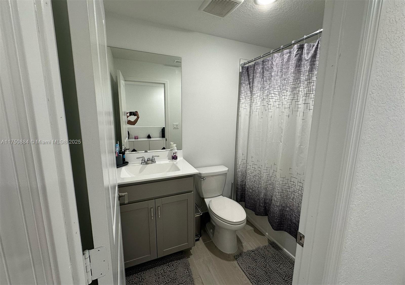 4151 Lagoon Shore Dr 4151 Property Photo 20