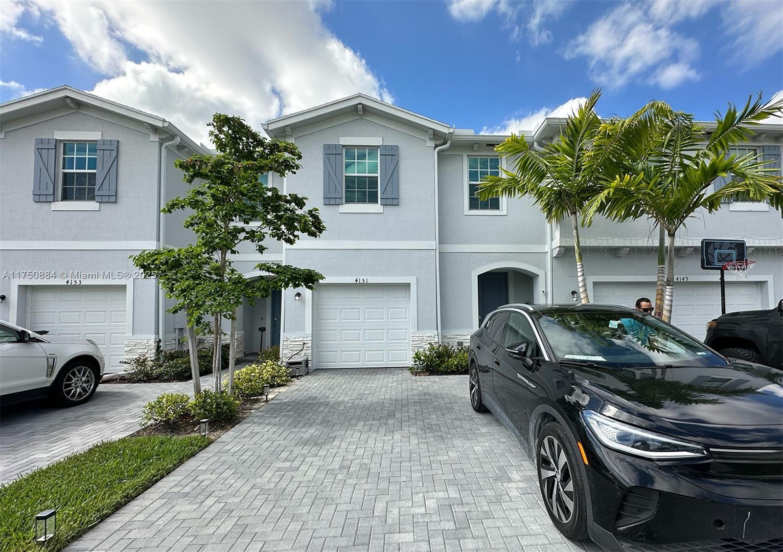 4151 Lagoon Shore Dr 4151 Property Photo 34