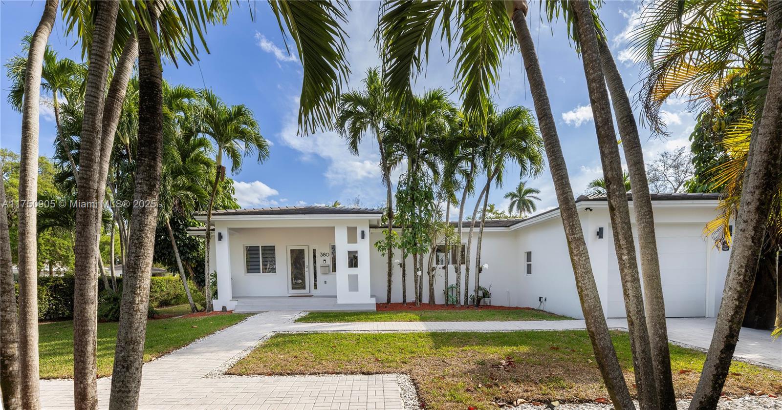 380 Morningside Dr Property Photo