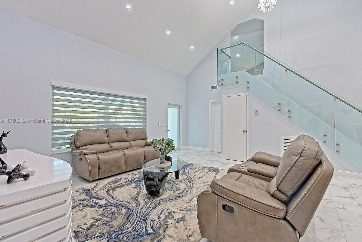 18955 Sw 264 Street Property Photo 9